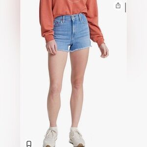 Brand New Levi’s High Rise Jean Shorts - Size 8/ W29